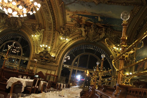 Le Train Bleu