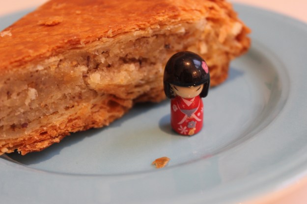 a trinket of the king cake